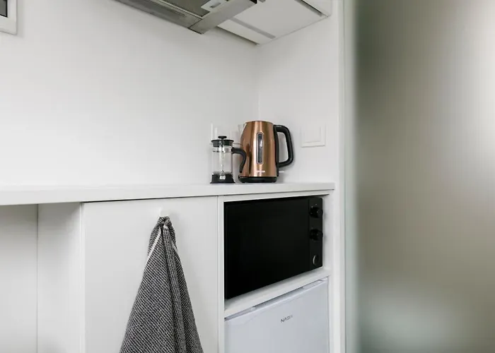 Apartament For One - White Tallin